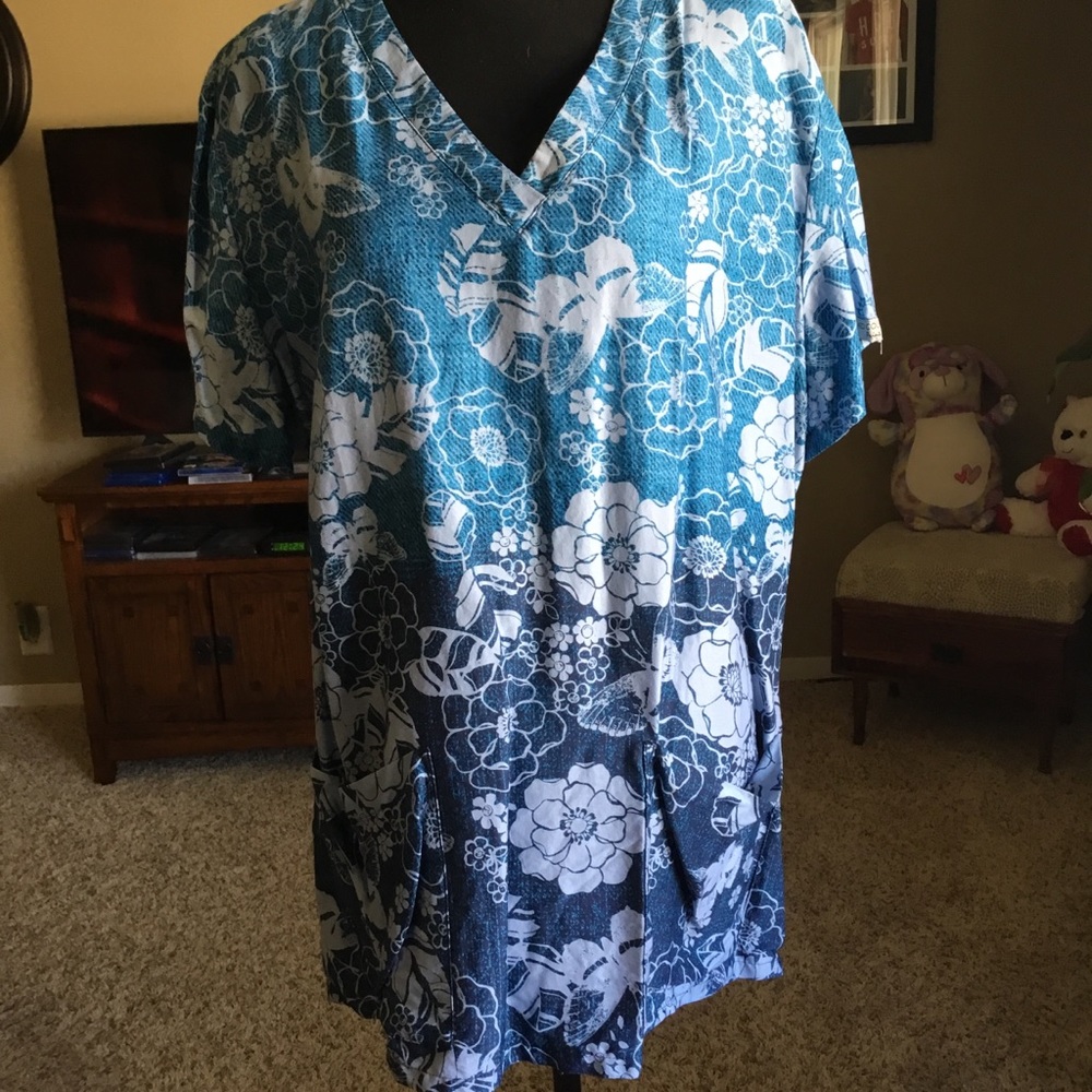 2XL Nursing Scrub Top